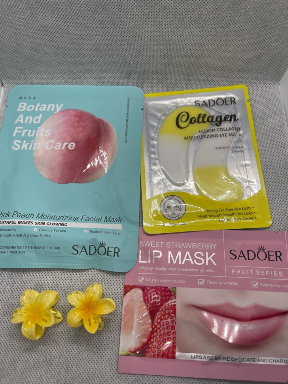 Pink Peach Moisturizing Facial Mask - Hydrating Women’s Skincare (Pink)